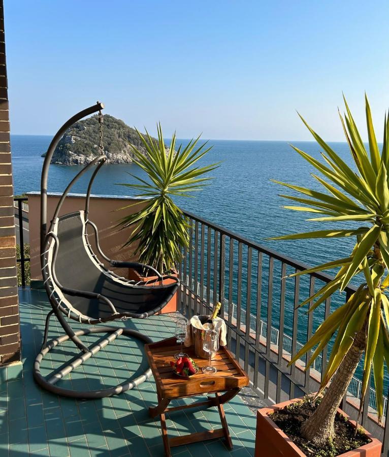 Casa Isola Lägenhet Bergeggi Exteriör bild